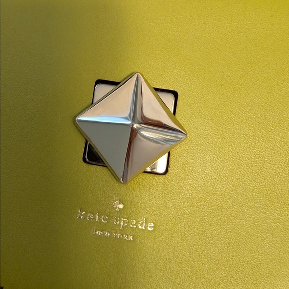 Kate Spade Mini Crossbody Bag like new - Picture 3 of 3
